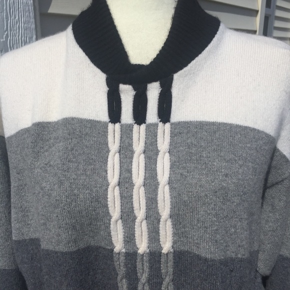 Clan Douglas Cashmere Sweater. - Picture 2 of 8